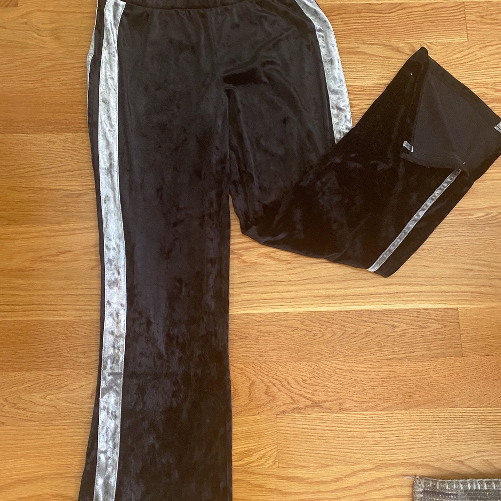 Olive & Oak Lounge Pant - Size Medium